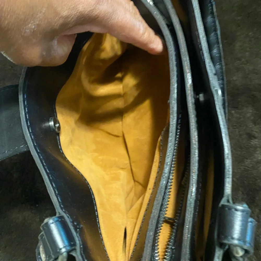 Patricia Nash Black Floral Embossed Shoulder Bag - Picture 2 of 12